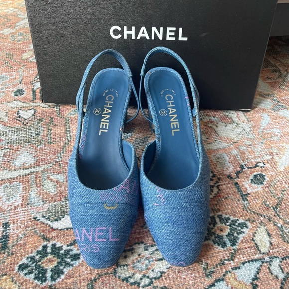 CHANEL Shoes - Chanel Blue 22S G31318 Mademoiselle Coco Denim Slingback Heel